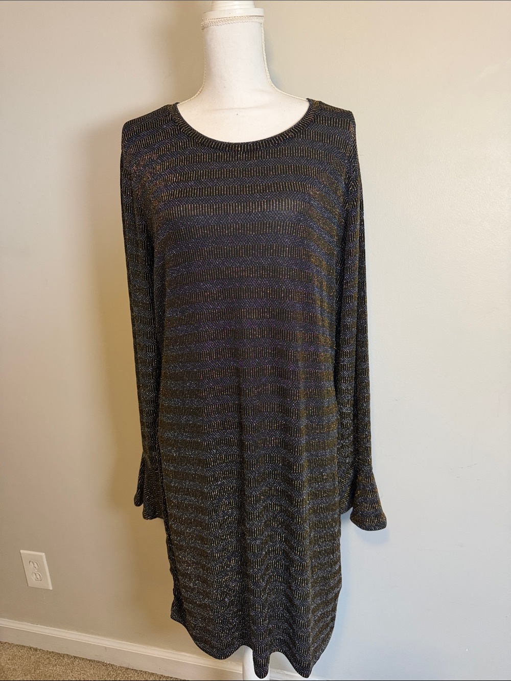 Michael Kors Long Sleeve Shimmer Knit Shift Dress - Black & Gold
